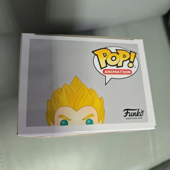 Super Saiyan Vegeta Dragon Ball Z 2019 Summer Convention‎ Exclusive Funko Pop - Picture 5 of 5